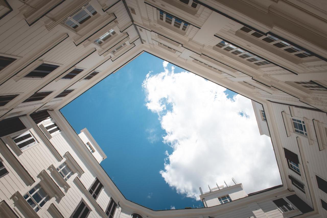 Palazzo Nana Suites & Apartments Neapol Zewnętrze zdjęcie