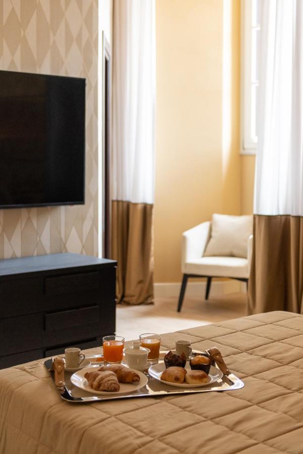 Palazzo Nana Suites & Apartments Neapol Zewnętrze zdjęcie